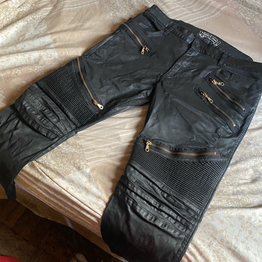 Black robin jeans size 36 in great condition